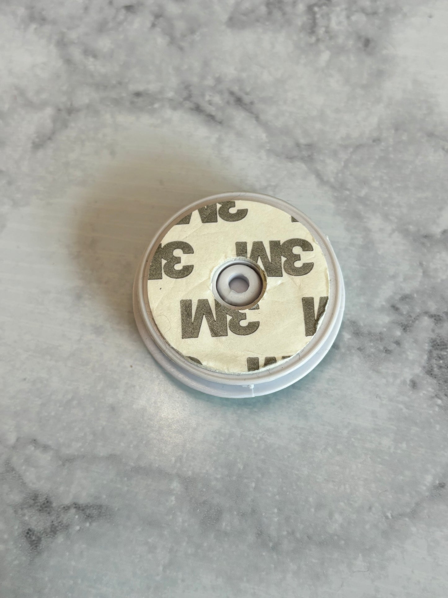 Aladdin and Jasmine inspired phone grip