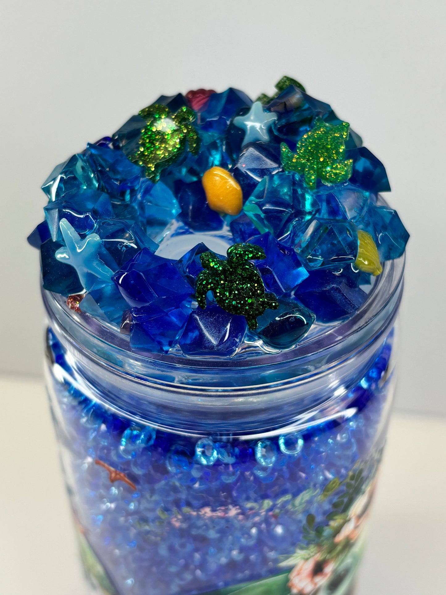 Crystal turtle dry snow globe