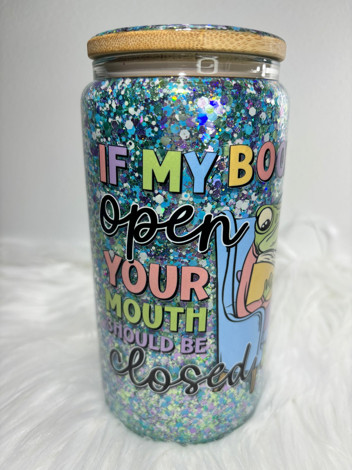 Book loving frog Glitter glass can