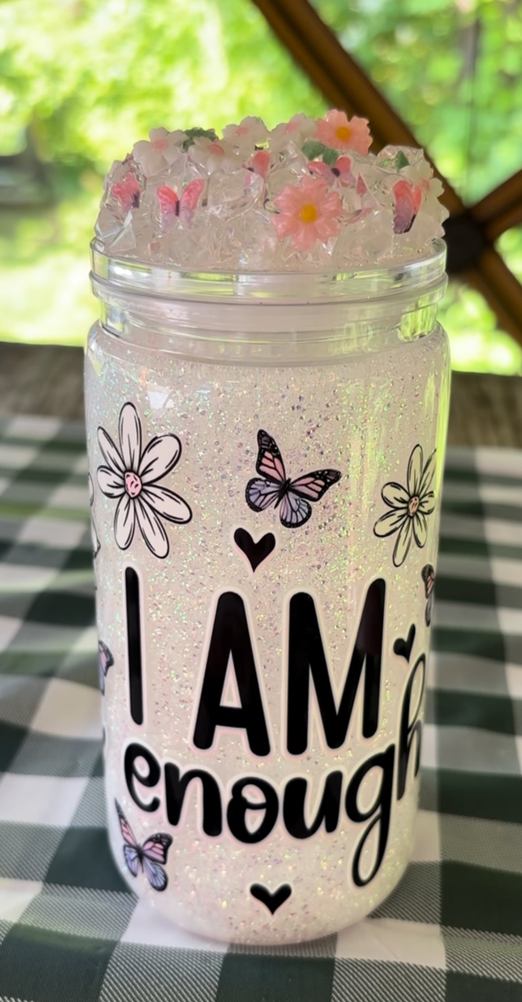 I am enough UV color, changing snow globe