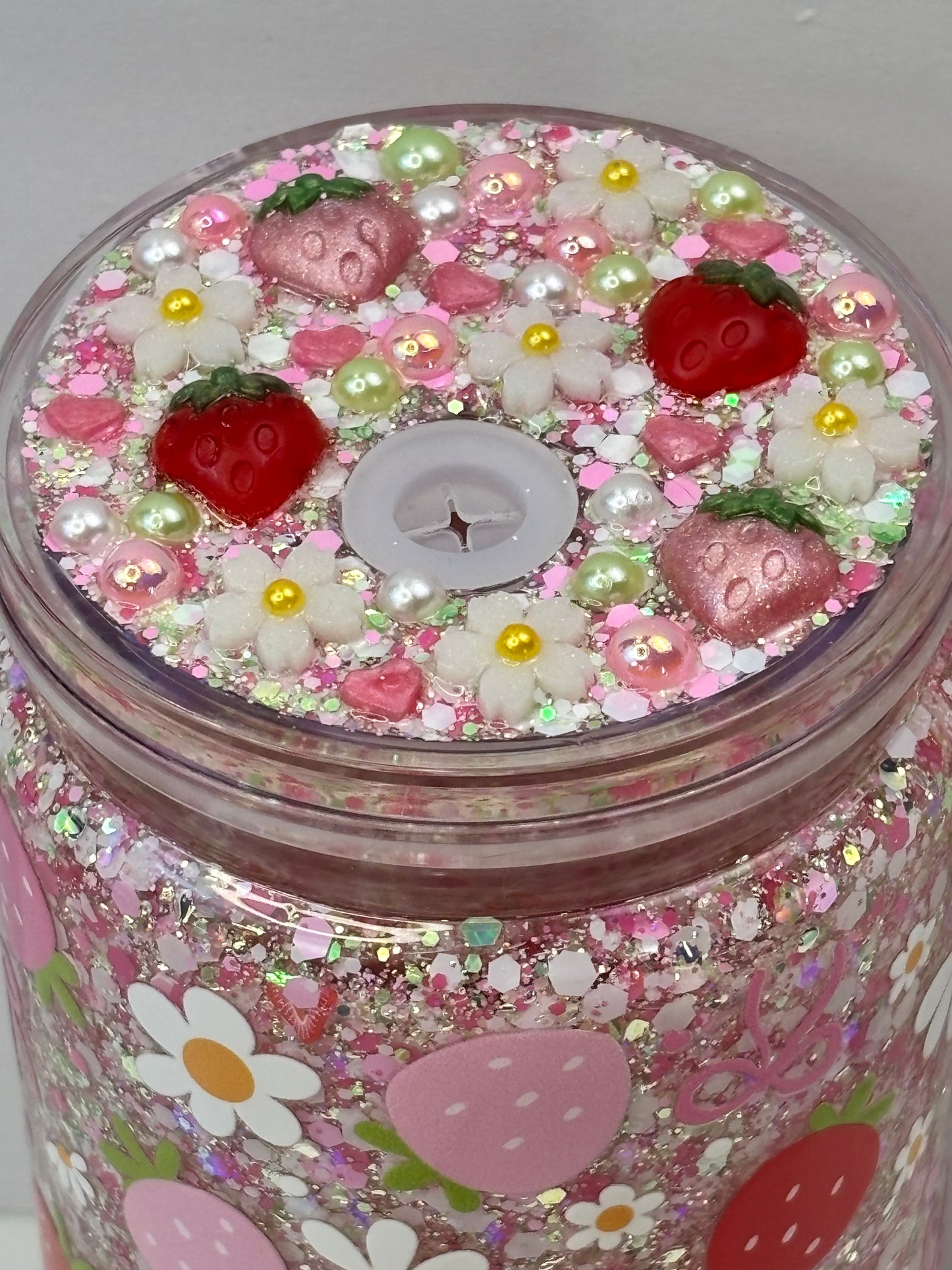 Berry beautiful snow globe cup.