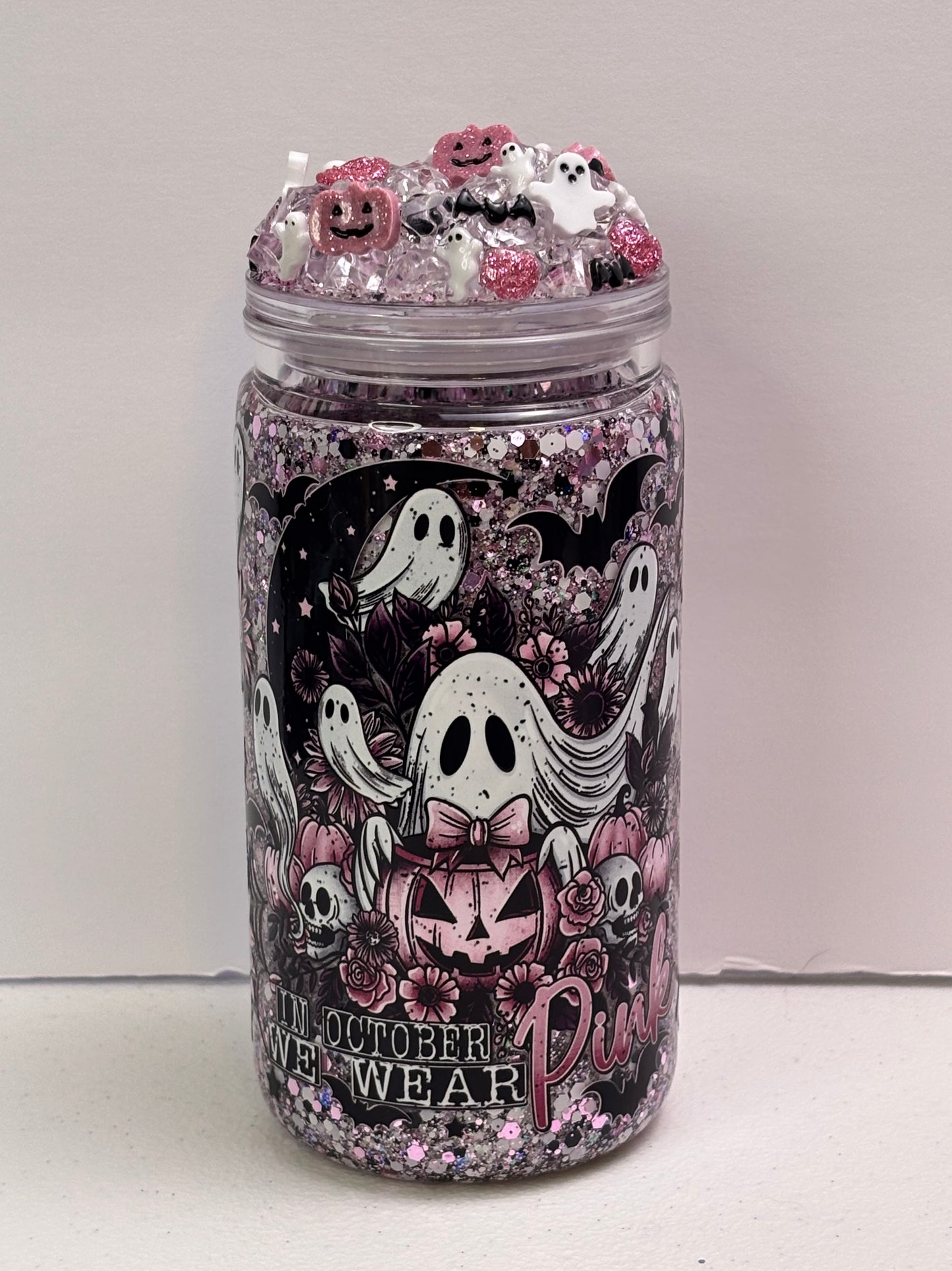 Breast cancer Boos snow globe