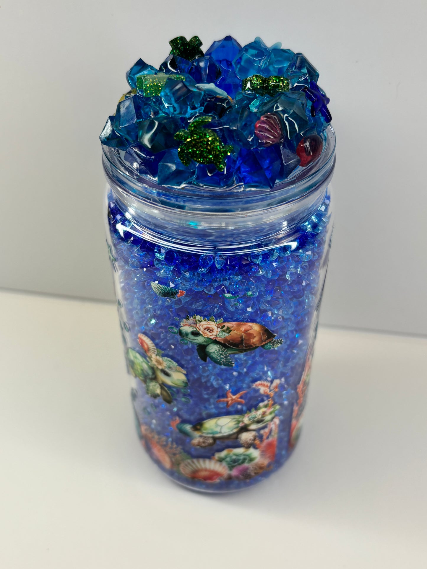 Crystal turtle dry snow globe